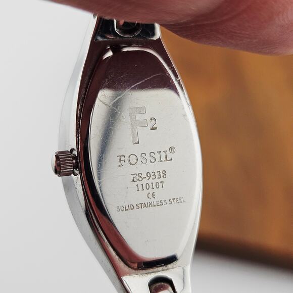 Fossil Womens Silver Tone Crystal Dial Bracelet Watch Elegant Eveningwear ES9338 - Picture 5 of 6